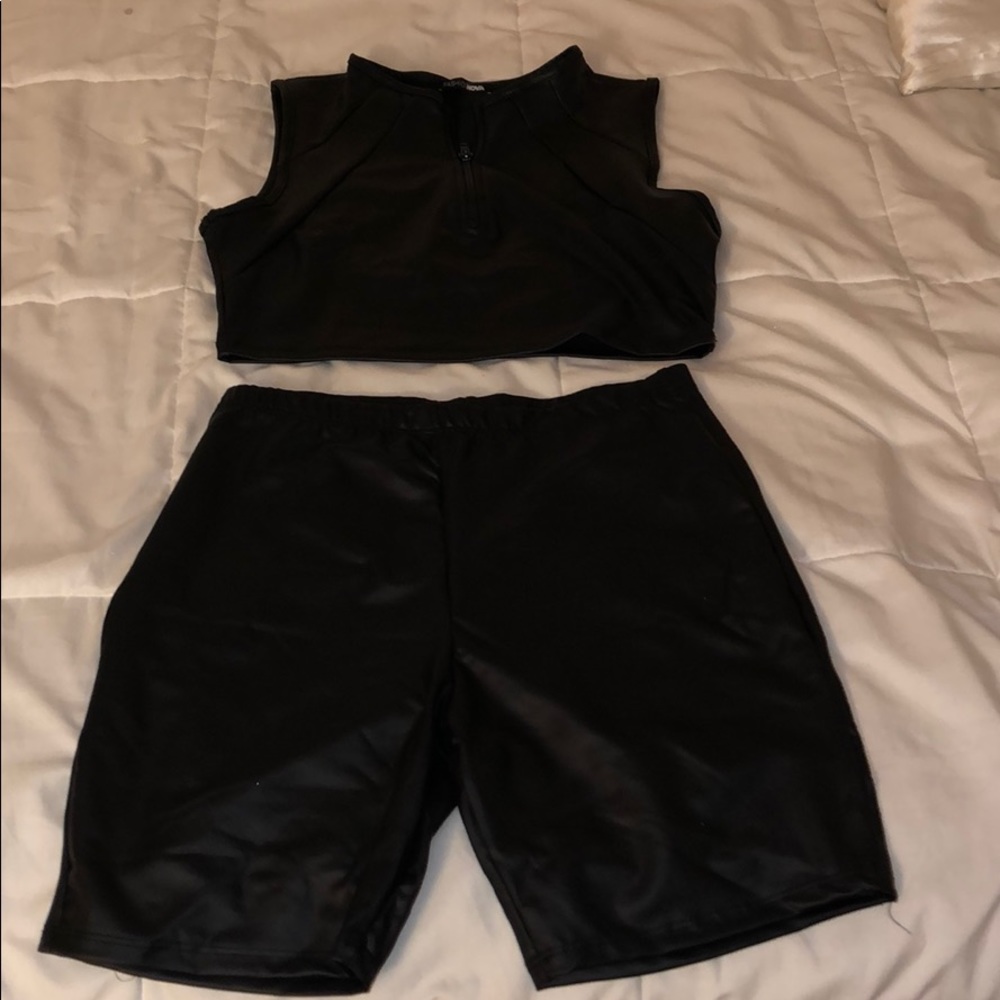 Black biker set